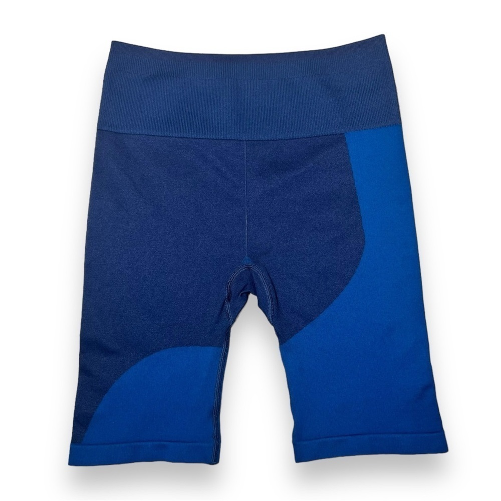 Fabletics Women’s Seamless High-Waisted Block Shorts Navy/Splash Size Medium